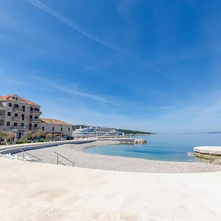 アパート Josip *